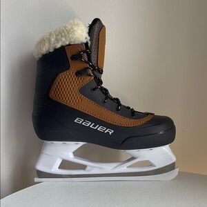 Bauer Black and Brown Ice Skates UNISEX BRAND NEW  SIZE 4 US